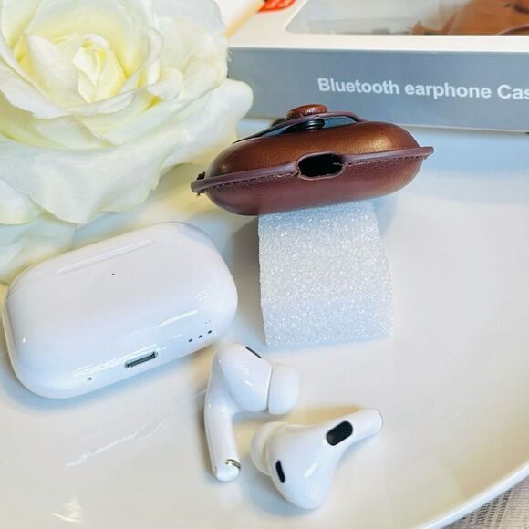 Luxury Leather Airpods Pro Case for 2 & 3. DARK BROWN - Picture 6 of 6